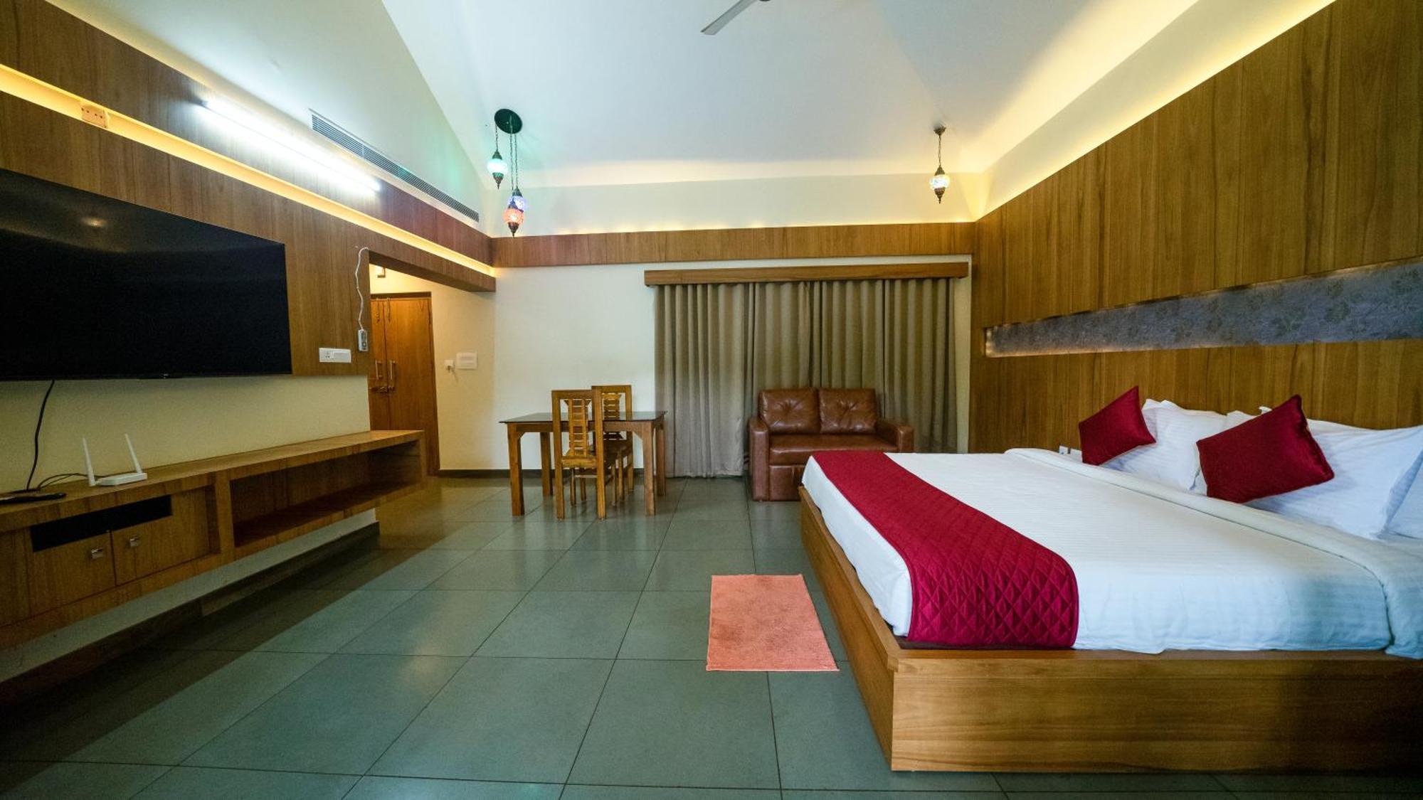 Vythiri Holiday Resort, Wayanad Exterior photo