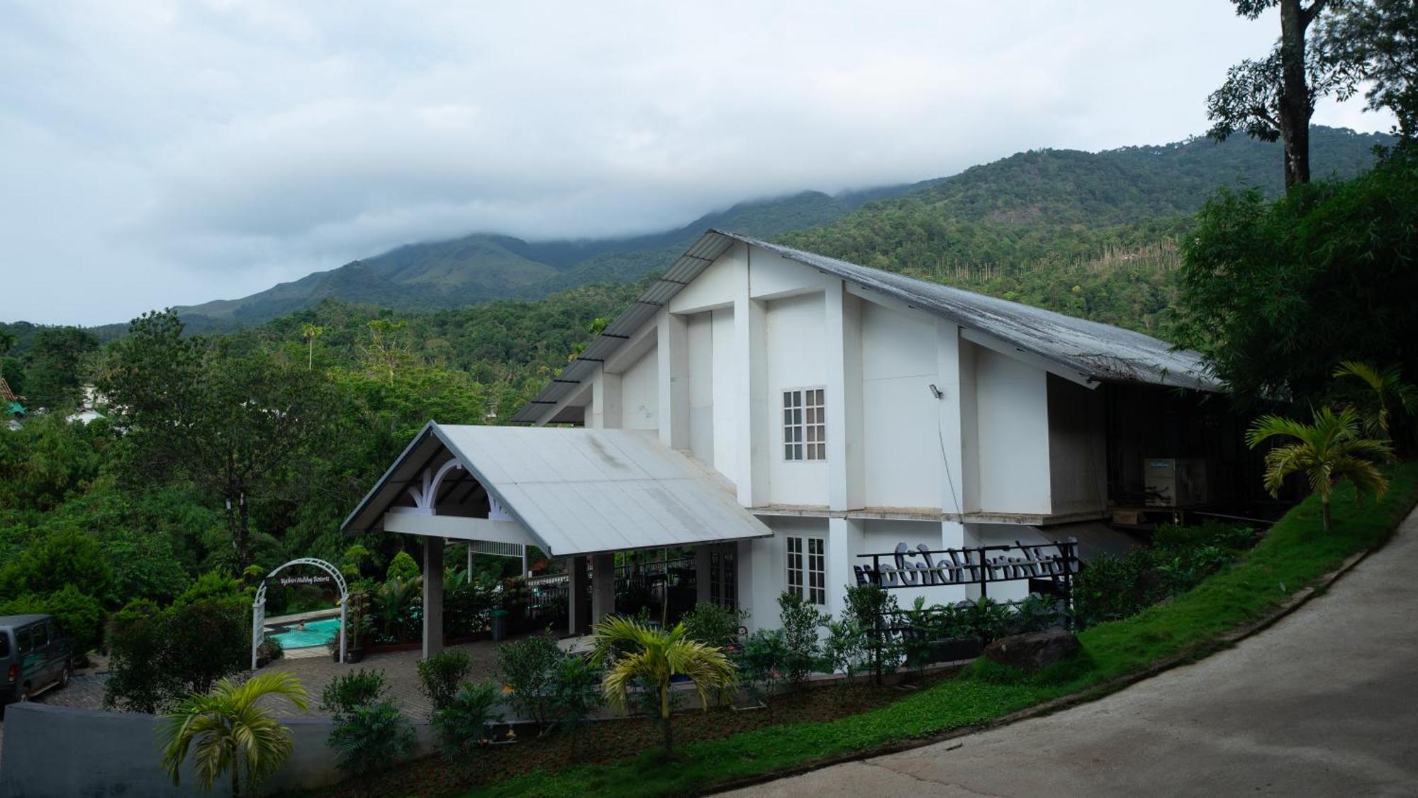 Vythiri Holiday Resort, Wayanad Exterior photo