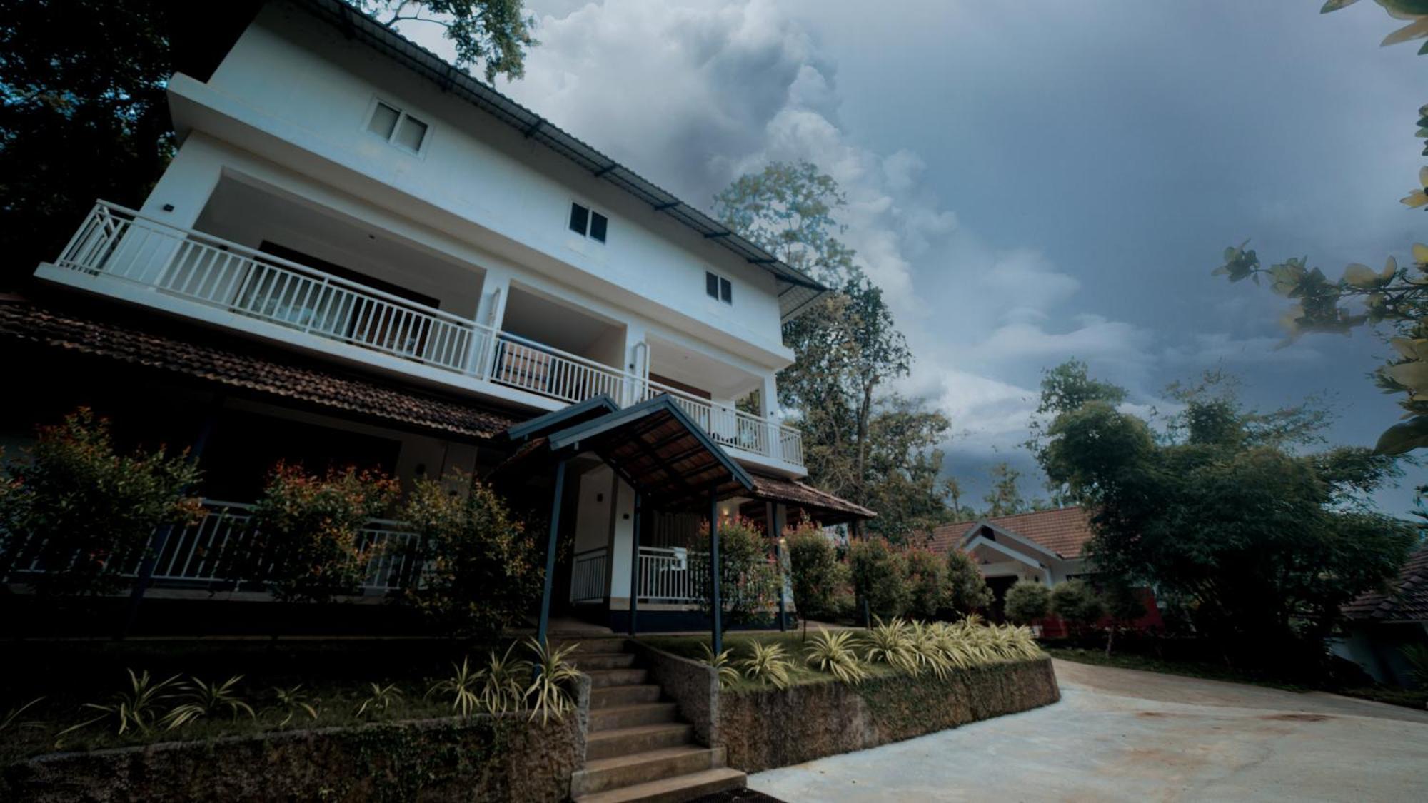 Vythiri Holiday Resort, Wayanad Exterior photo